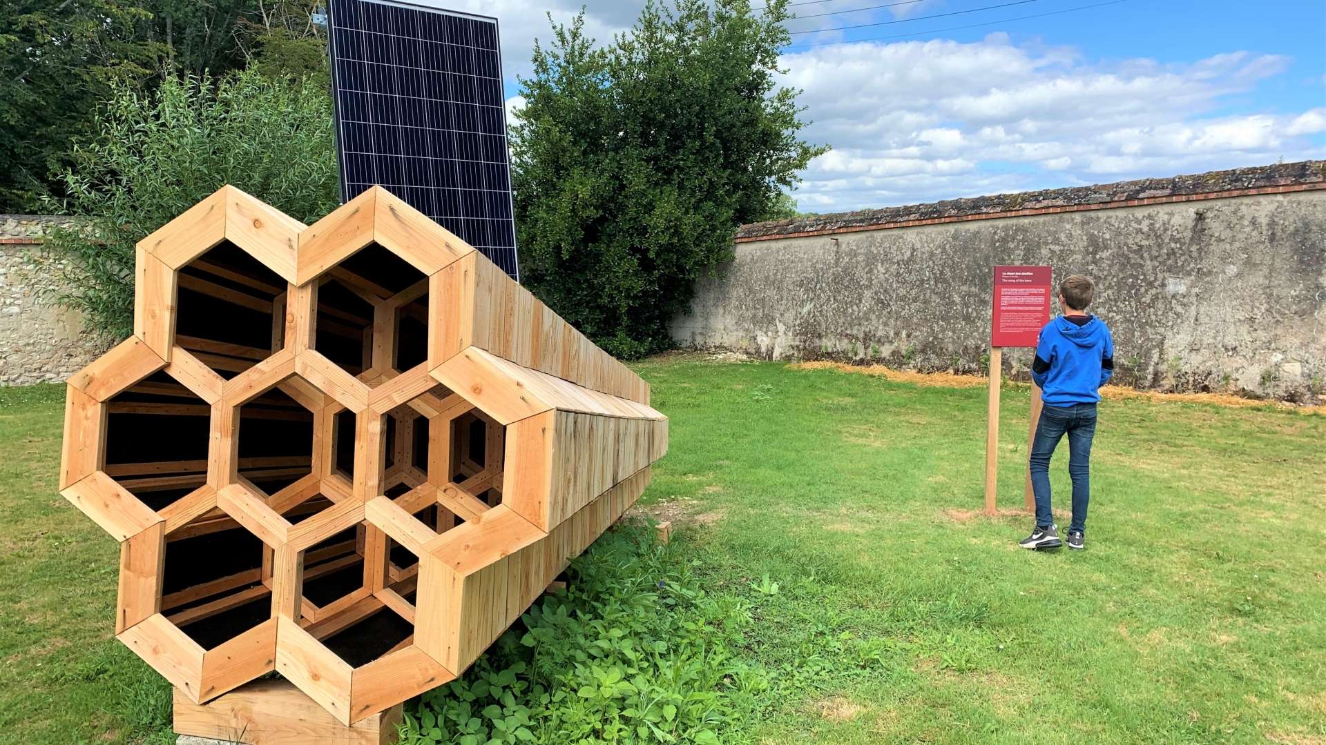 Le chant des abeilles Mézan d'Urville Domaine de Candé